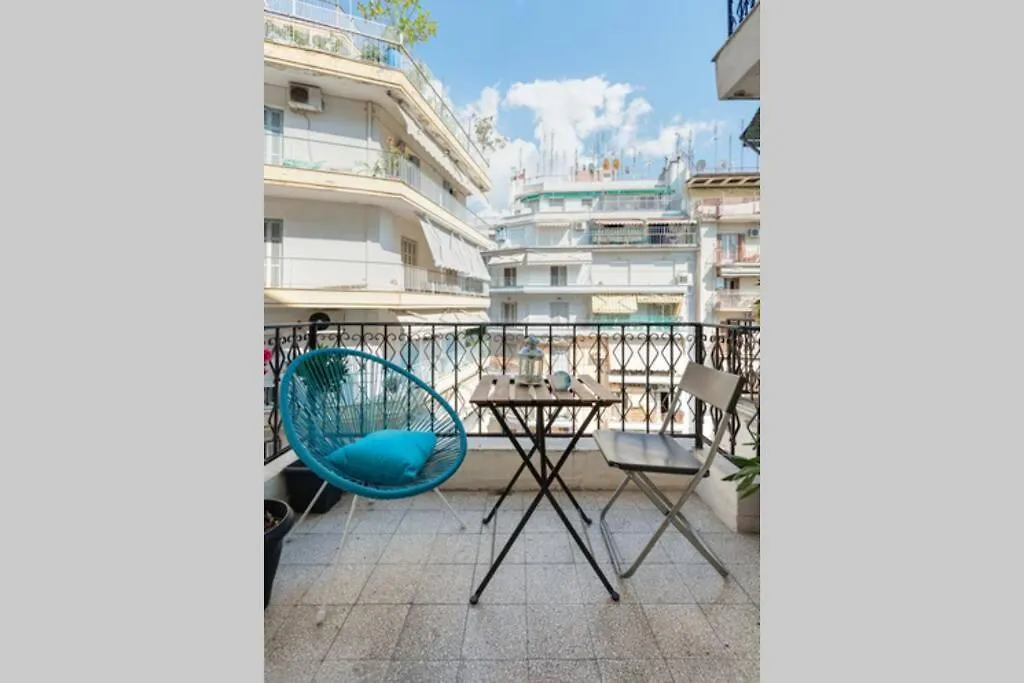 The Wall Downtown Apartment Salonic